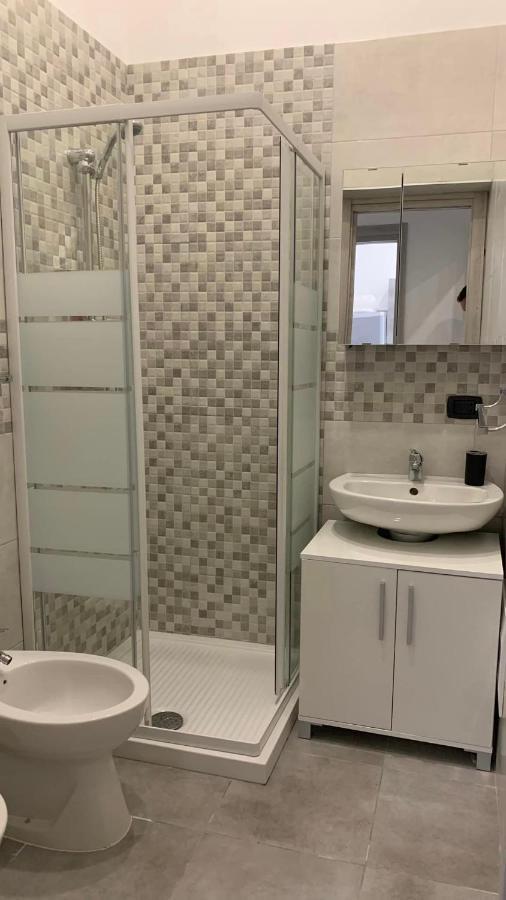 Miris Apartment Fast Comfortable Naples Airport Capodichino 25 Minutes Walk Self Check-In Zewnętrze zdjęcie