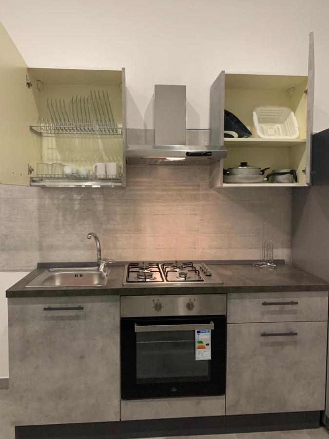 Miris Apartment Fast Comfortable Naples Airport Capodichino 25 Minutes Walk Self Check-In Zewnętrze zdjęcie